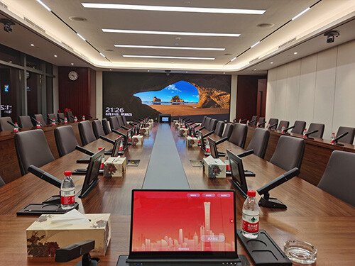 <b>會議室擴聲系統(tǒng)一般包括哪些設(shè)備？</b>